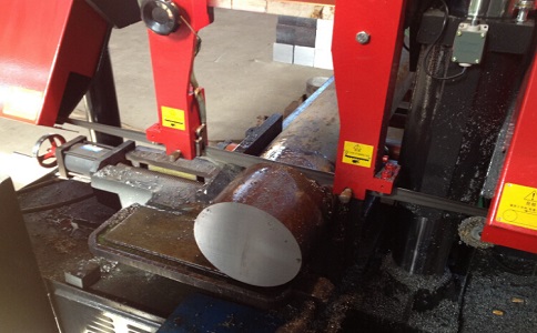 彭州卧式带锯床加工时出现明显振荡如何排查？