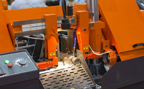 彭州龙门带锯床具备哪些优点？